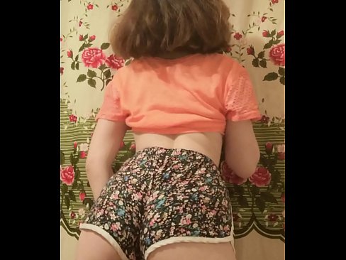 ❤️ Sexet ung babe laver en striptease ved at filme sine shorts på kamera Porn video at da.sexvideosex.top ❌️